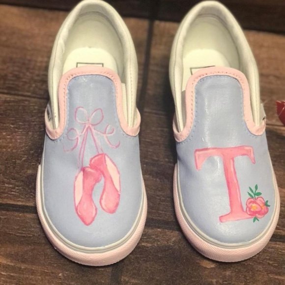 Custom Vans - Picture 6 of 11